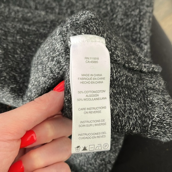 Men’s Michael kors wool sweater - Picture 4 of 4